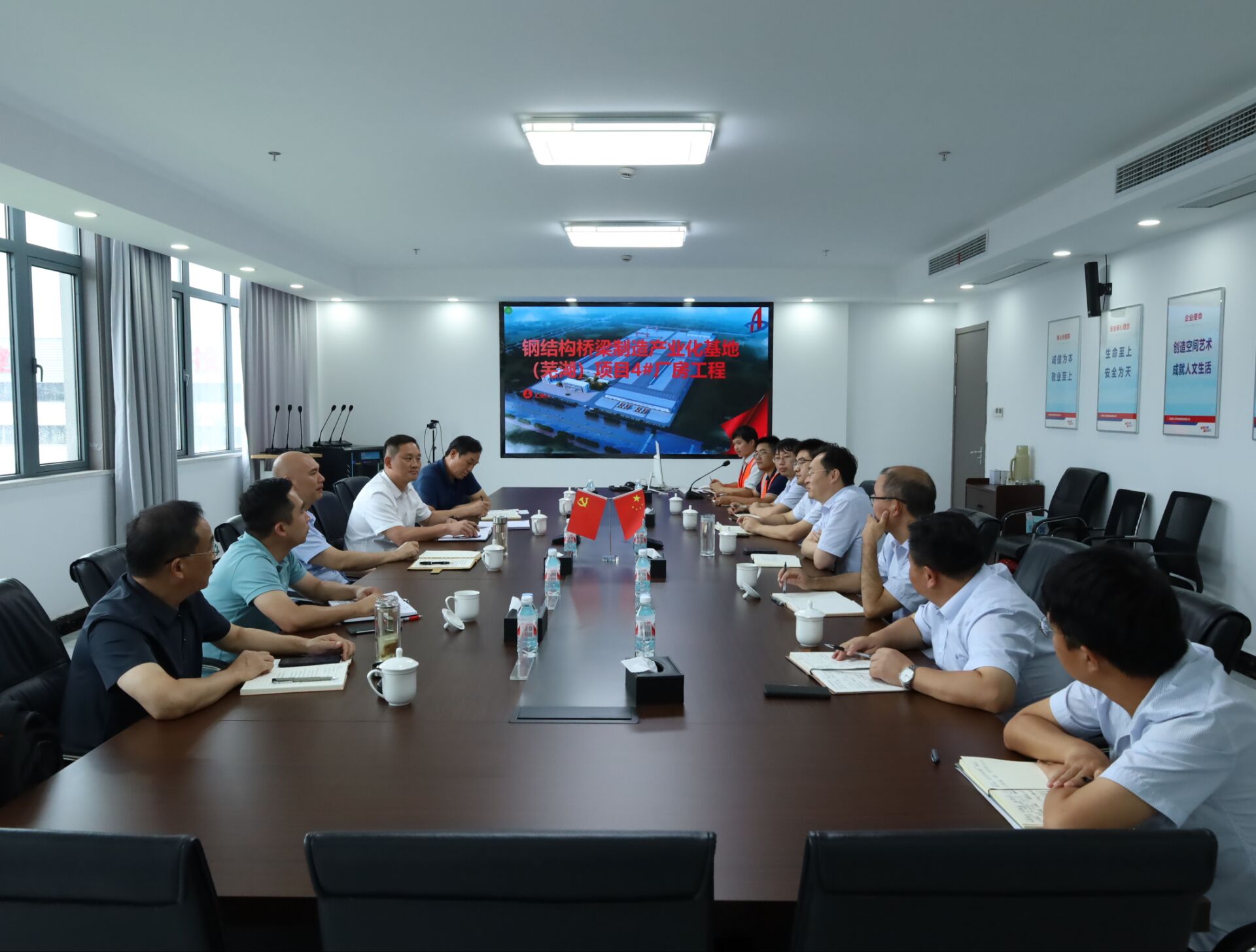emc�ױ���(�й���½)�ٷ���վ